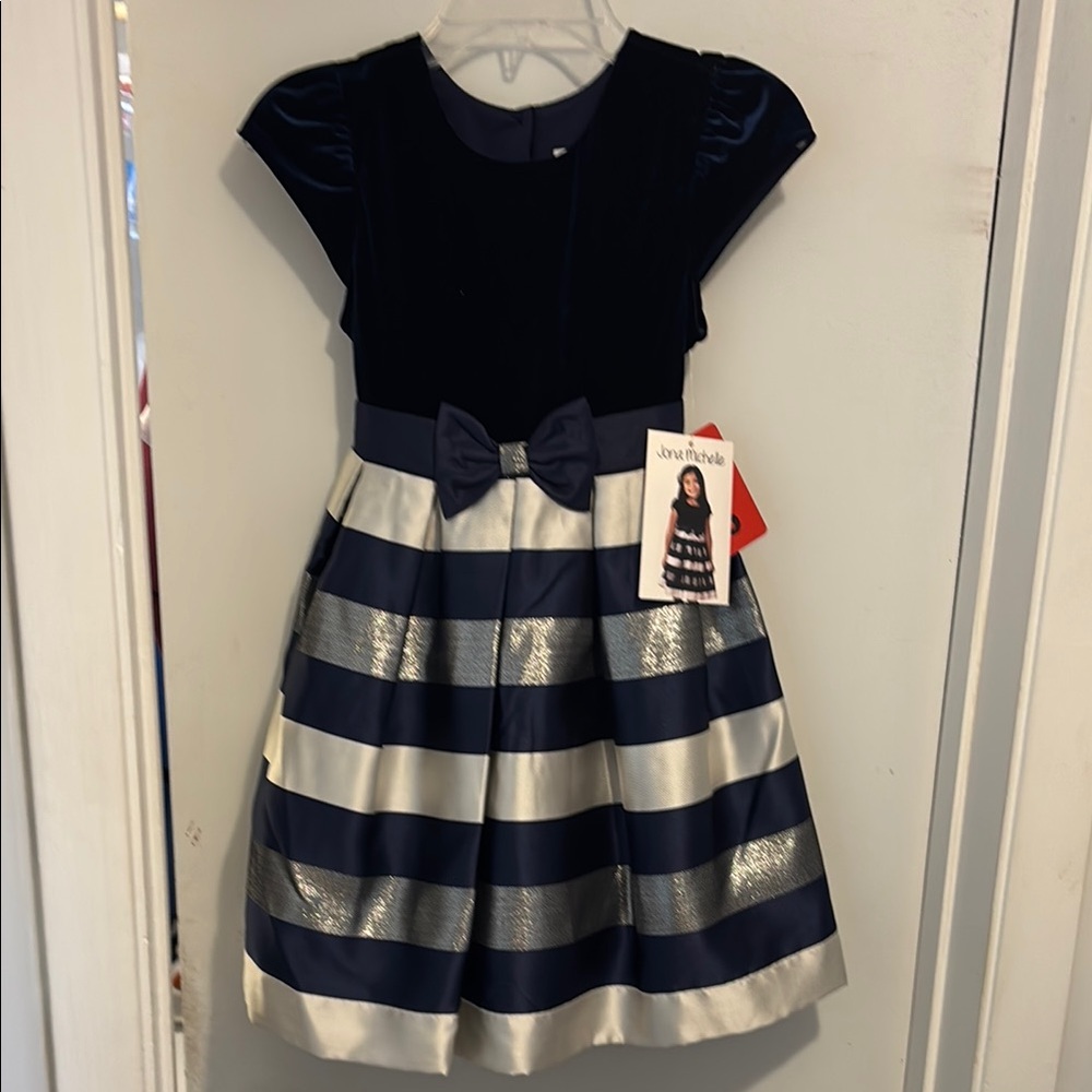 Jona Michelle Black and Silver Pleated Fit and Flare Dress